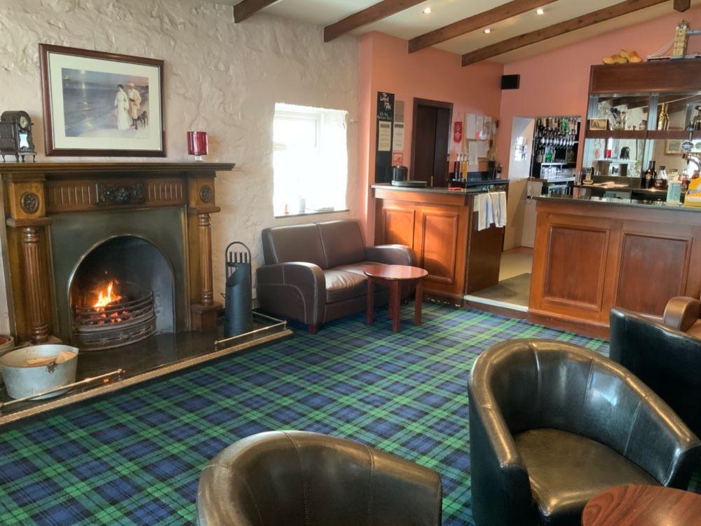 Lochnell Arms Hotel