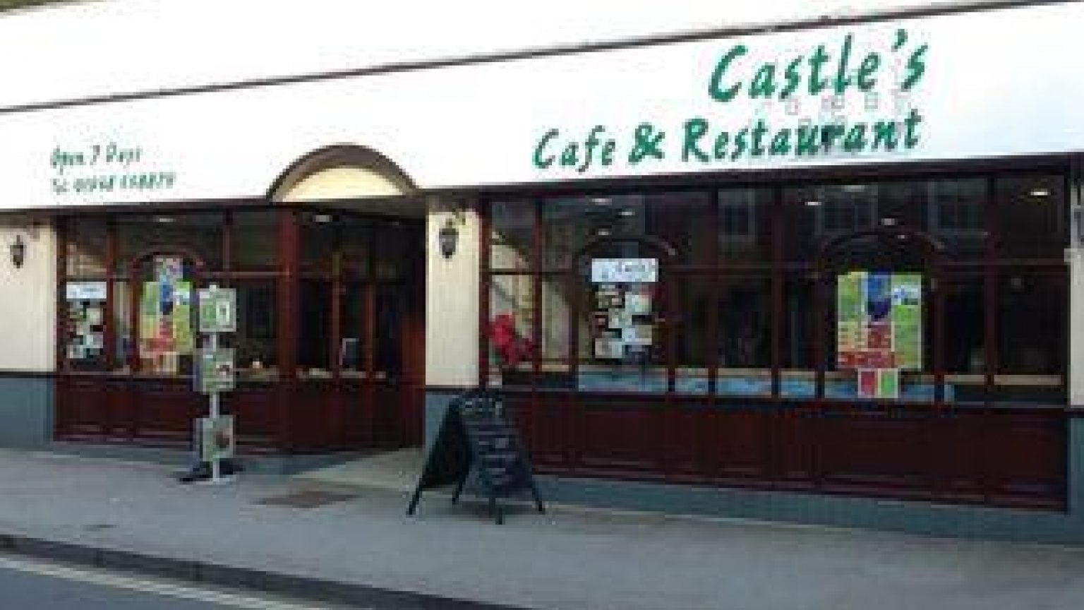 Castles Cafe & Restaurant