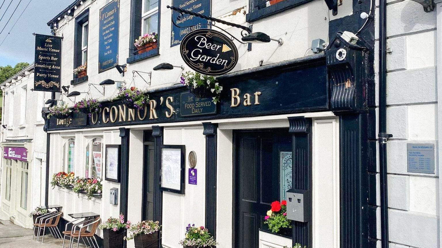 O Connors Bar Lounge 1