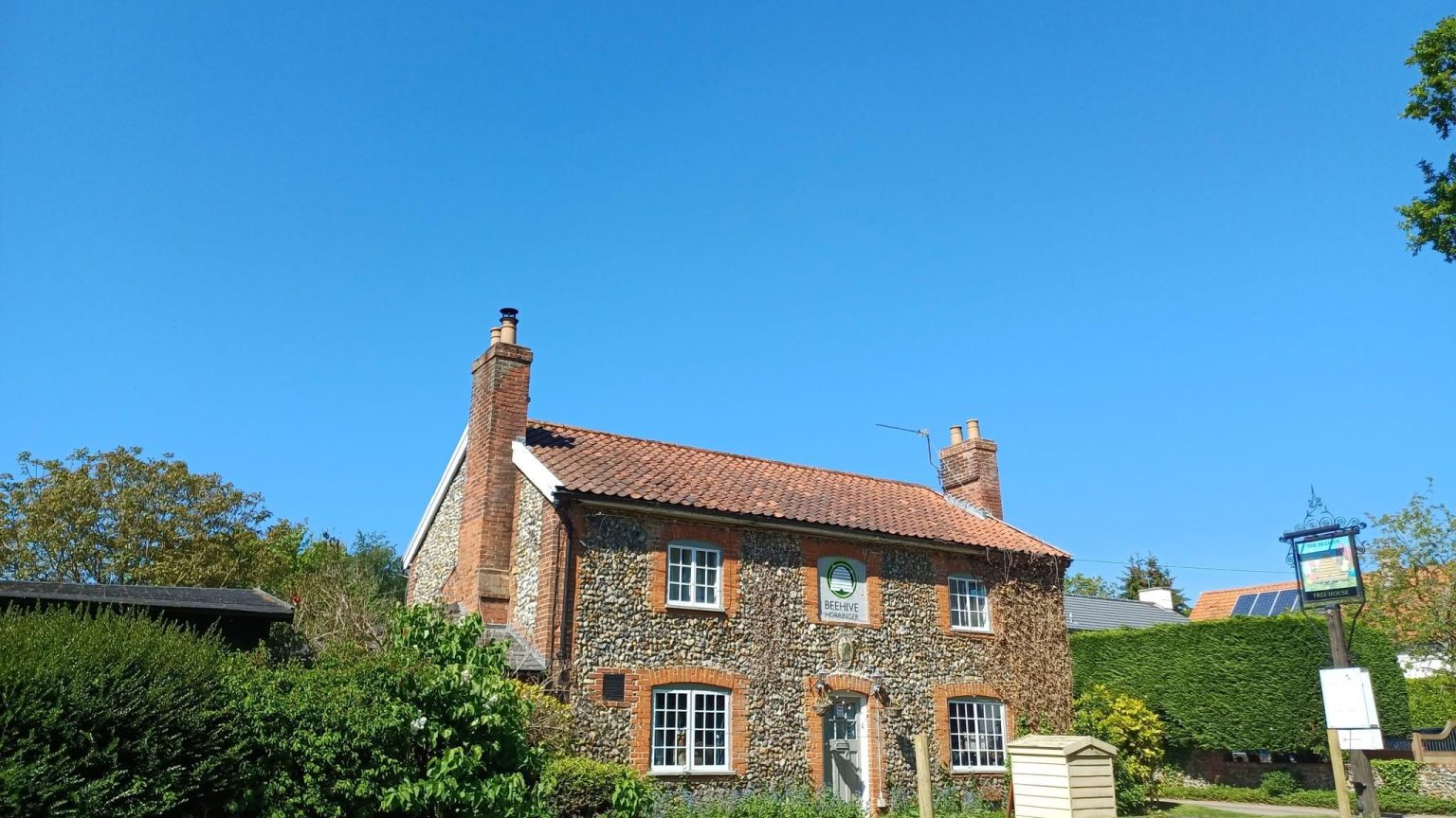 The Beehive Inn, Hotel & Restaurant