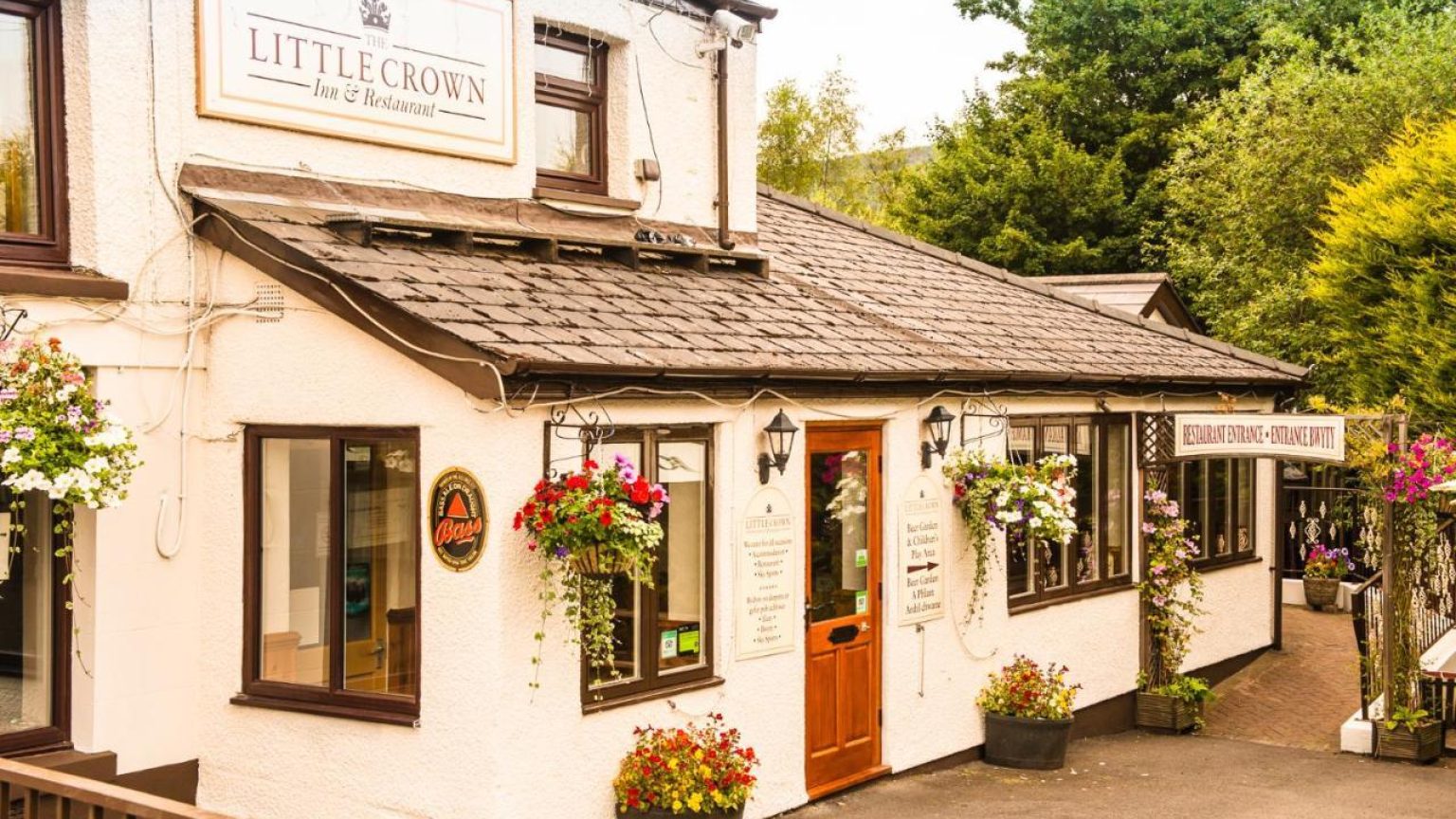 The Little Crown Inn Restaurant 1