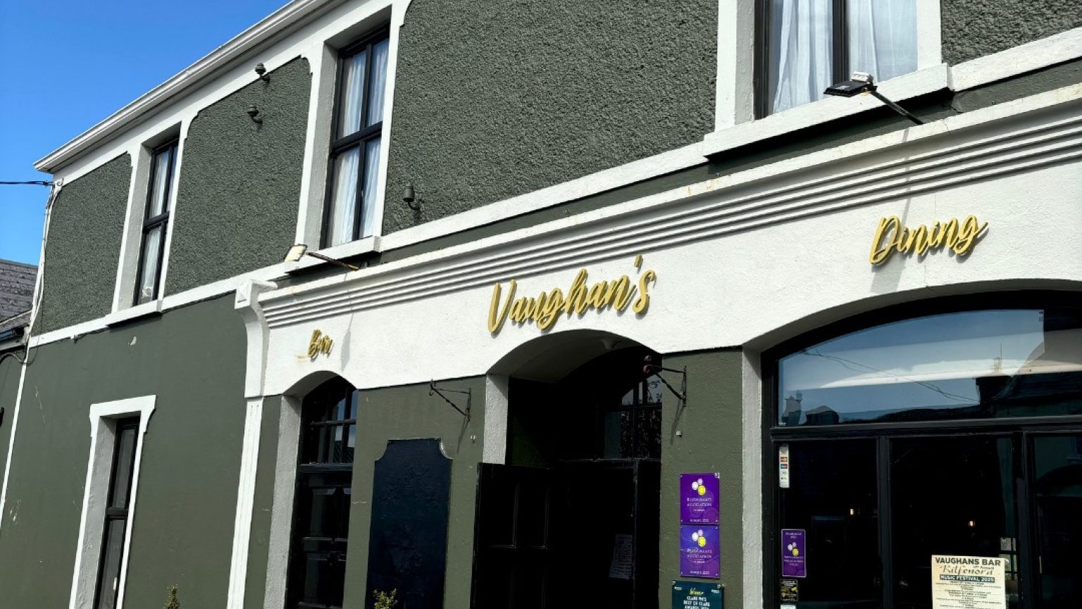 Vaughans Pub Restaurant 9