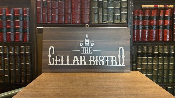 Cellar bistro MOATE 1