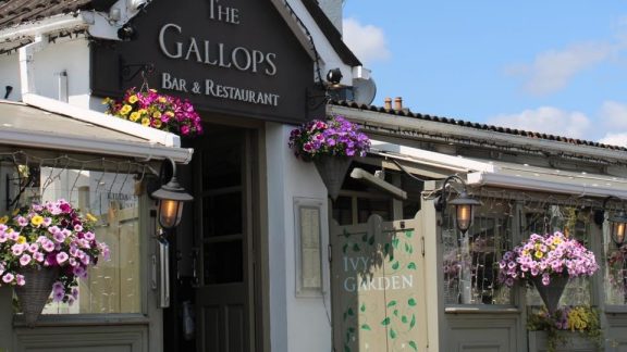 Gallops Bar Restaurant 12