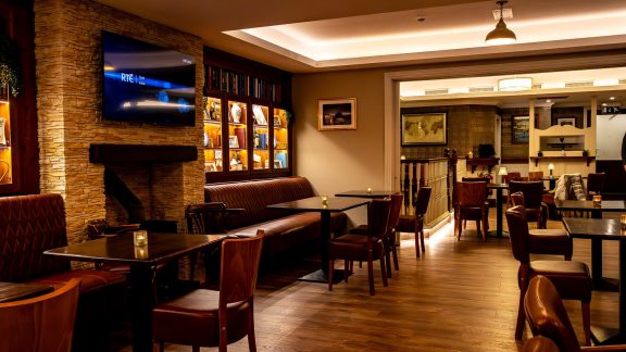 Lydons Bar Restaurant 11