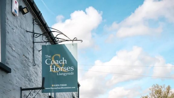 The Coach Horses 4