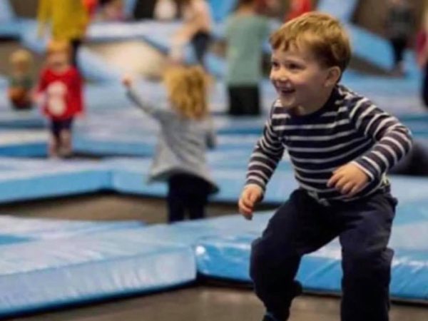 Air Bound Inflatable Park 8