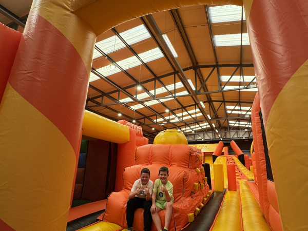 Air Bound Inflatable Park 9