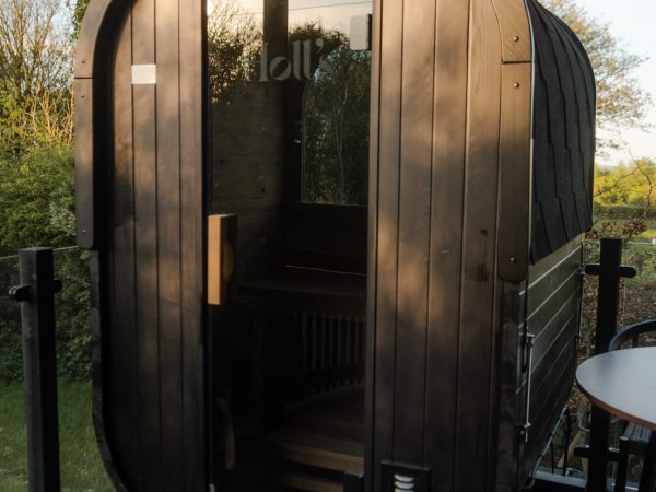 Belfast Lodges 8