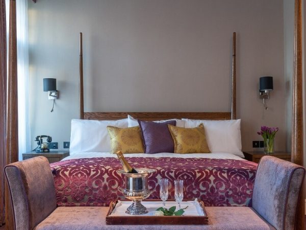 Bishops Gate Hotel 6