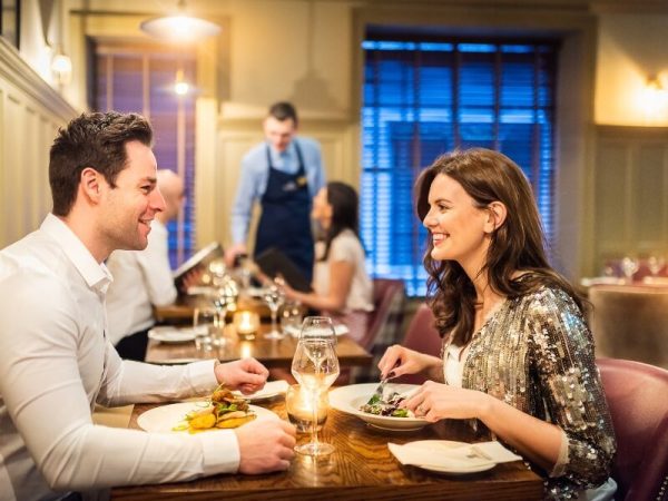 Bishops Gate Hotel 9