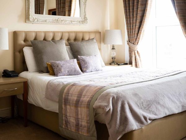 Brogans Bar Hotel 12