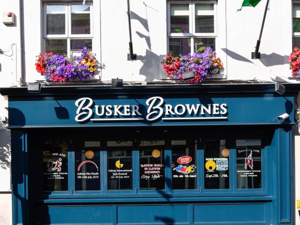 Busker Brownes 1