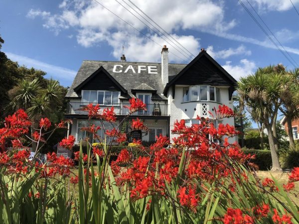 Cairn Bay Lodge 1