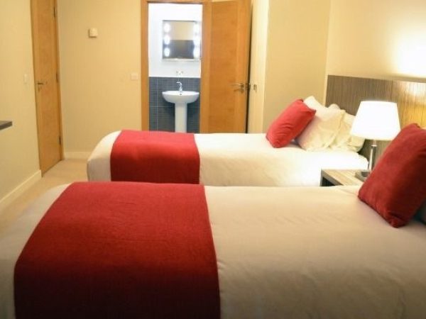 Carrick Plaza Suites 3