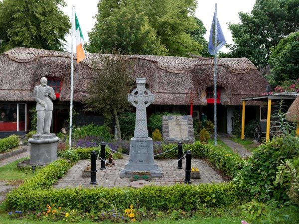 Cashel Folk Village 4
