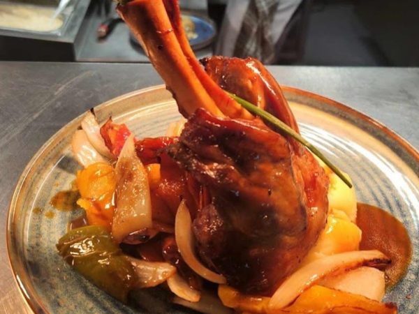 Cellar bistro MOATE 4