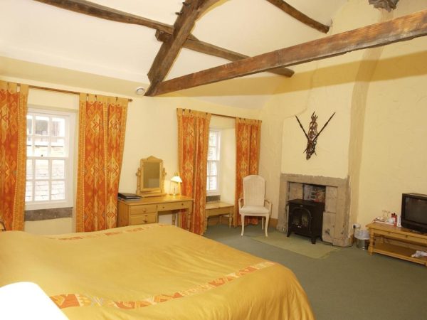 Centre of Britain Hotel 3