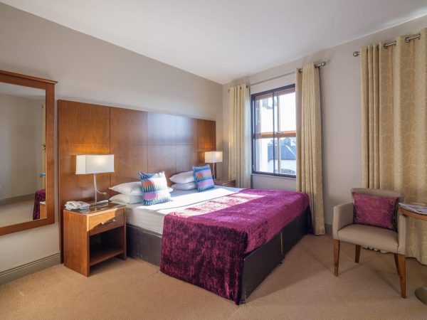 Cryans Hotel 10