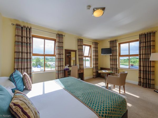 Cryans Hotel 2