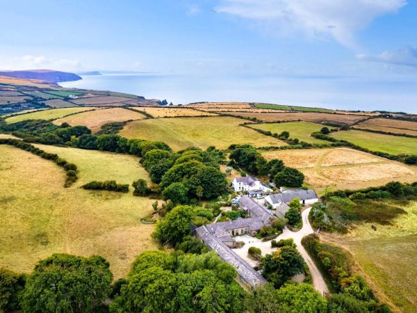 Cwm Connell Coastal Cottages 5