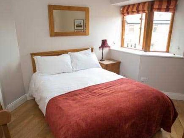 Decoy Country Cottages 11