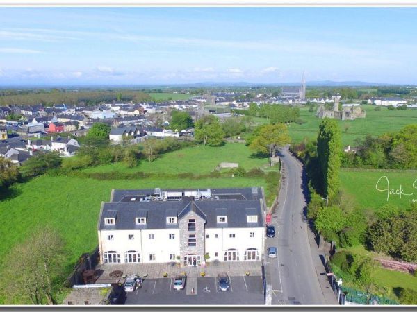 Deebert House Hotel 1