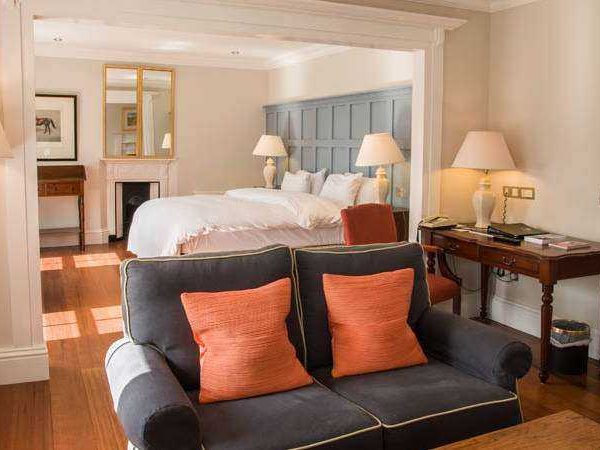 Dunraven Arms Hotel 9