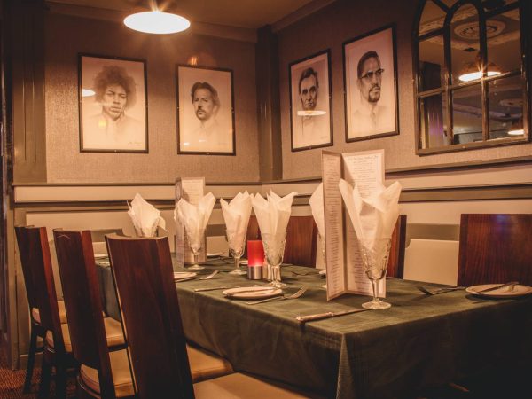 Esquire Raglan Road 9