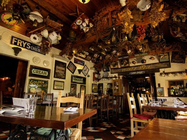 Fitzpatricks Bar Restaurant 4