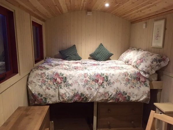 Friendship Cottage Glamping 15