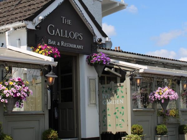 Gallops Bar Restaurant 12