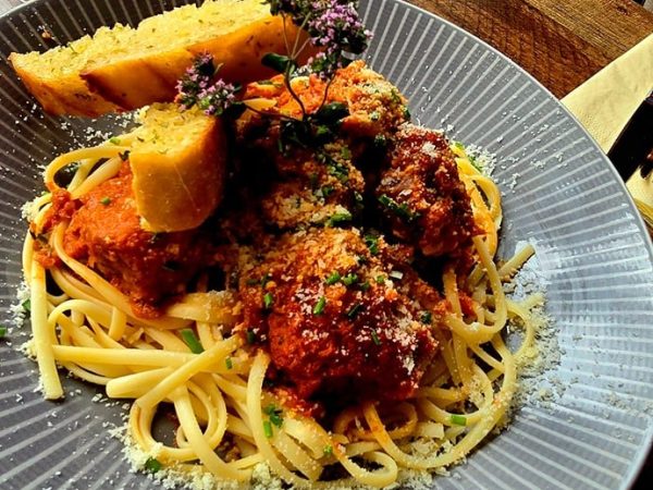 Happy Landing Bar Restaurant 3