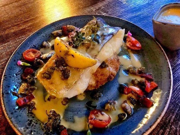 Happy Landing Bar Restaurant 4