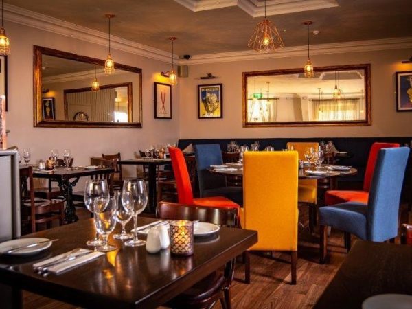 Henrys Bistro Wine Bar 8