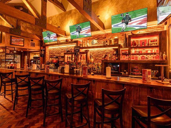 Hicks CH Bar LR 1