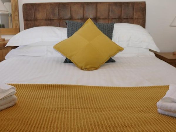 Horseshoe Llangattock 7