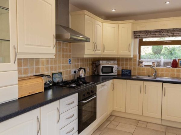 Inishclare Holiday Cottages 7