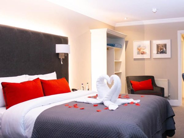 Longford Arms Hotel 10
