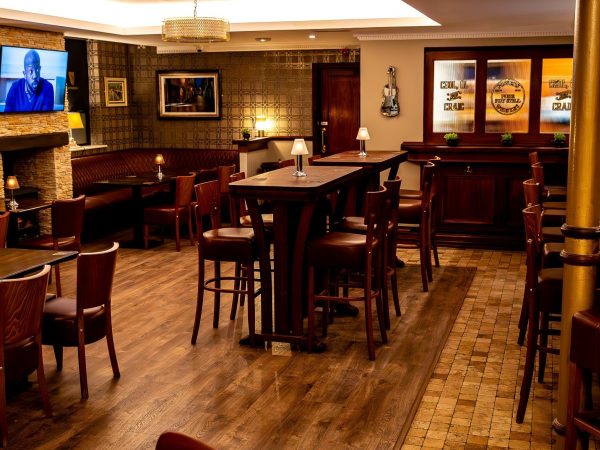 Lydons Bar Restaurant 10