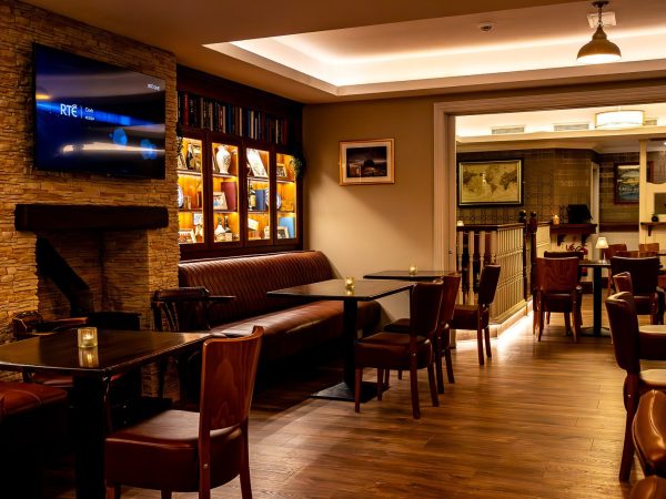 Lydons Bar Restaurant 11