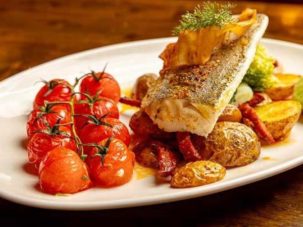 Lydons Bar Restaurant 3