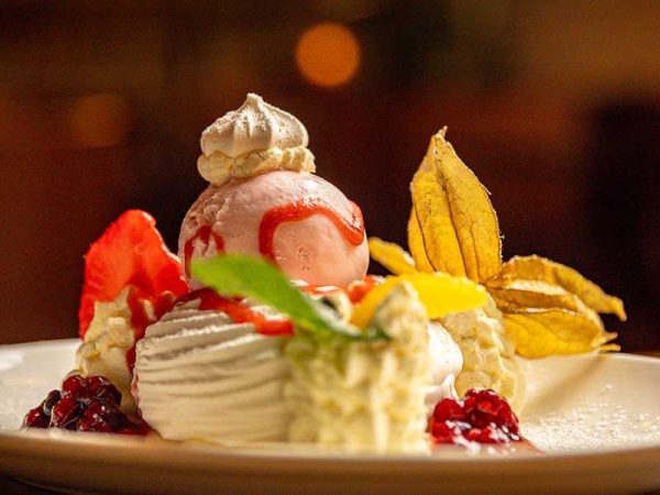 Lydons Bar Restaurant 4