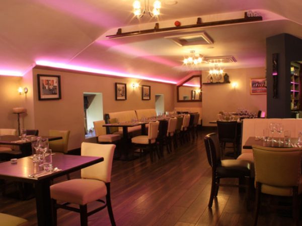 Maggie Mays Bar Restaurant 5