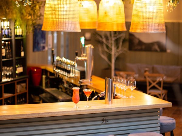 Mc Daniels Bar Restaurant 3