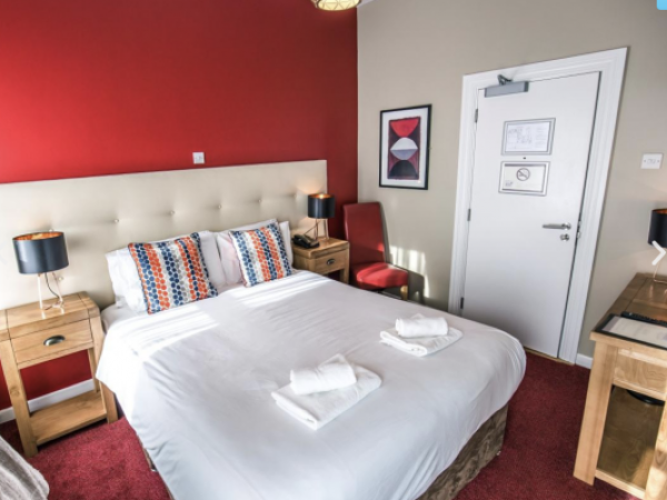 Mc Kevitts Village Hotel 2