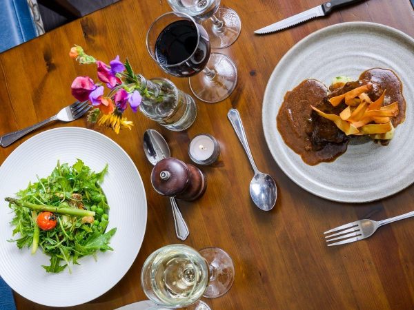 Meadowlands Hotel 10