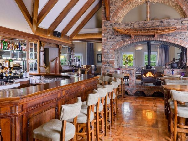 Meadowlands Hotel 12