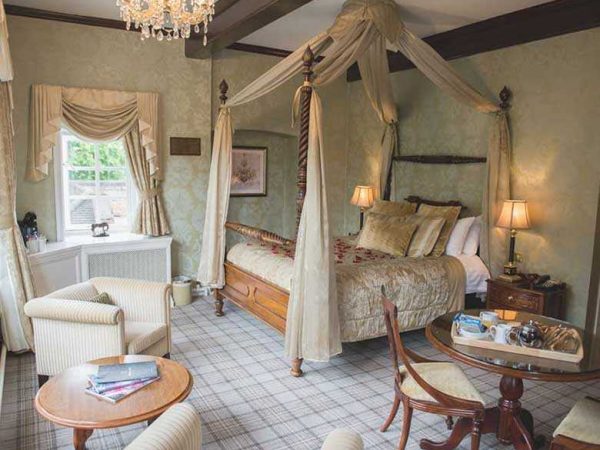Mere Court Hotel 4