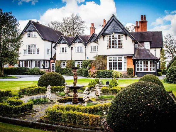 Mere Court Hotel 6